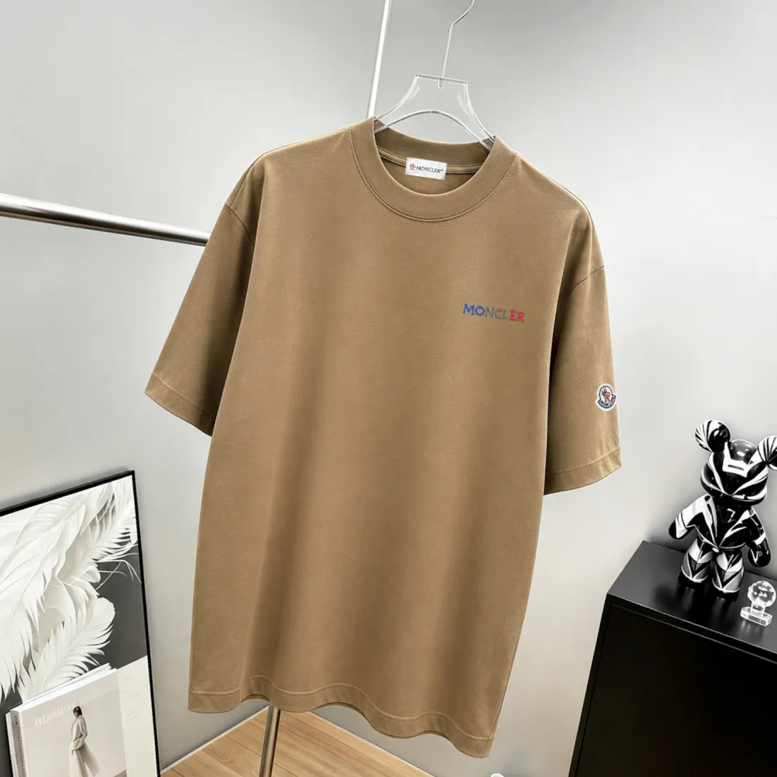 moncle～ 《 》7a tee ， Same Style ， : Black White Coffee Brown Size：S（90-130 ） M（125-150 ） L（135-165 ） XL（160-190 ） XXL（185-220 ）